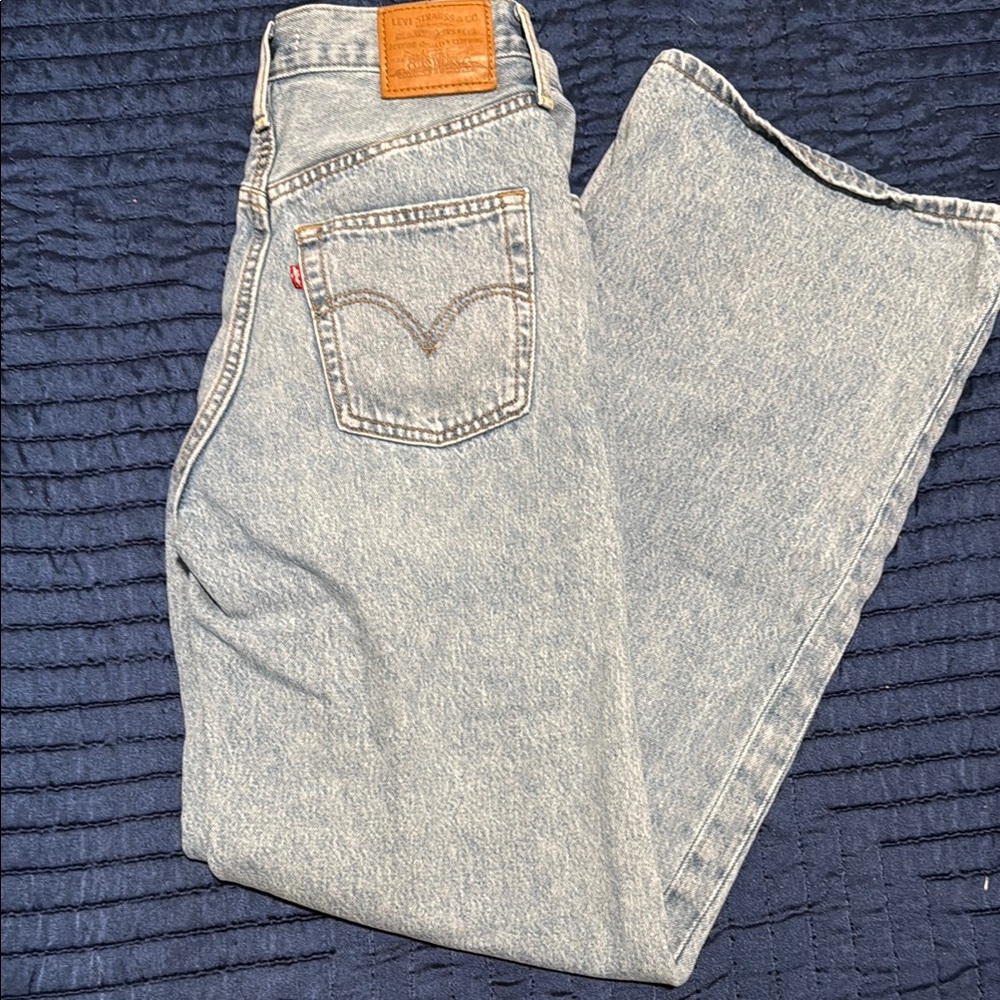 Levi's Classic Light Wash Jeans
